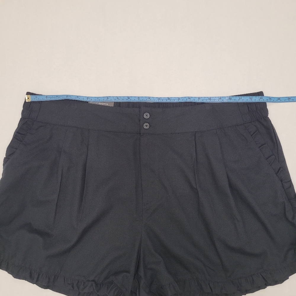Who What Wear Ruffle Edge High Rise Shorts - Picture 4 of 9